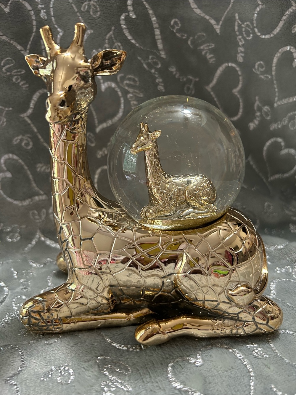 NEW DECOR 6x7” Gold Giraffe Figurine with Mini Snow Globe